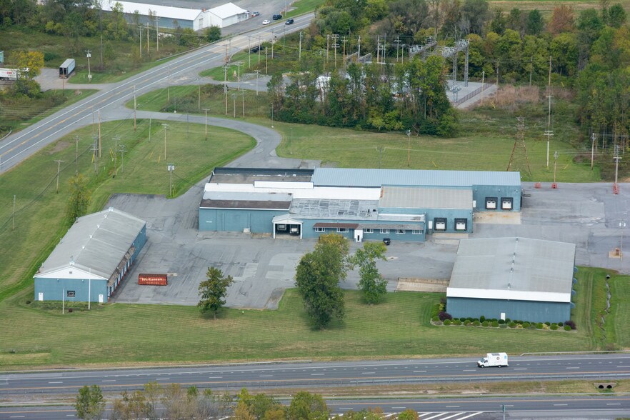 More Photos Of 500 N Peterboro St, Canastota Service For Lease