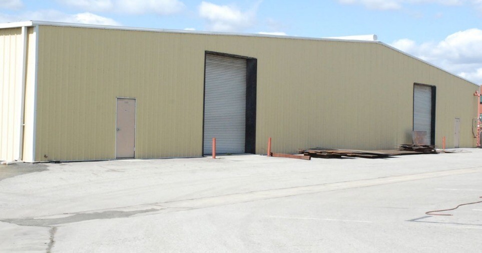 Primary Photo Of 2707 N Garey Ave, Pomona Warehouse For Lease