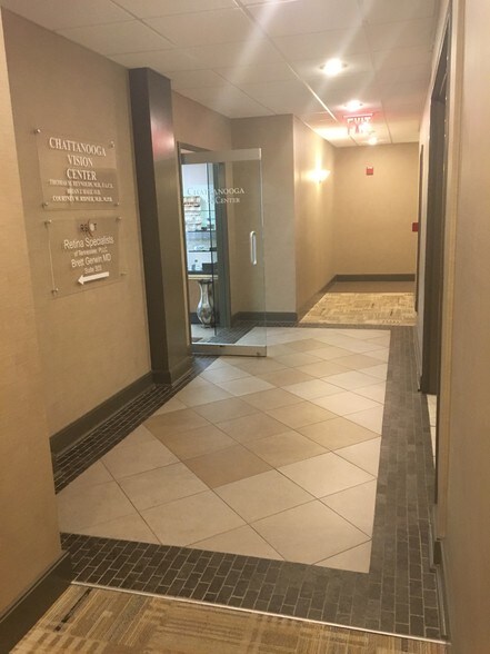 More Photos Of 2158 Northgate Park Ln, Chattanooga Medical For Lease