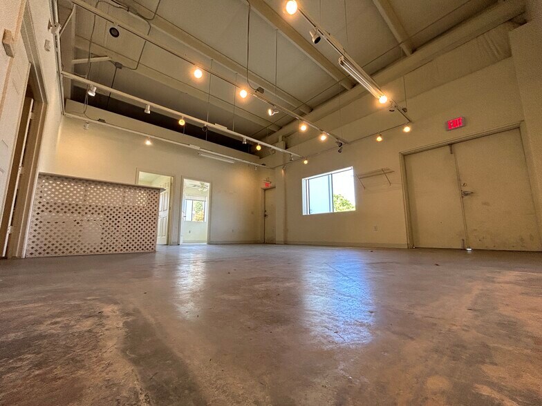 More Photos Of 8281 E Jacque Dr, Prescott Valley Industrial For Sale