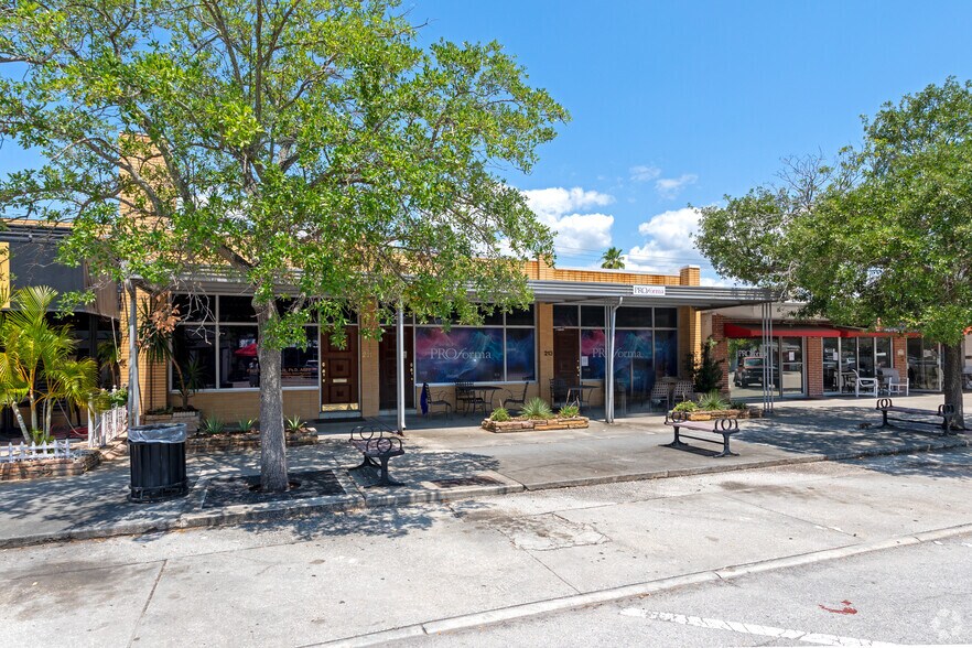 More Photos Of 211 E Davis Blvd, Tampa Storefront For Lease