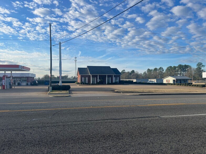 More Photos Of 11433 State Highway 64 W, Tyler Office For Sale