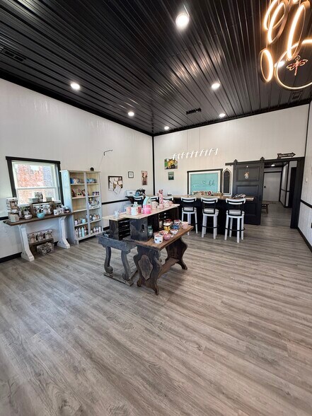 More Photos Of 307 S Superior St, Ramsey General Retail For Sale