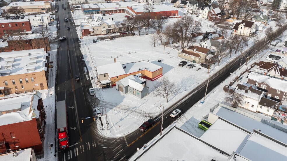 More Photos Of 392 Lyell Ave, Rochester Bar For Sale