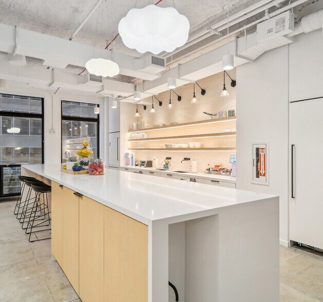 More Photos Of 120 Broadway, New York Office For Lease