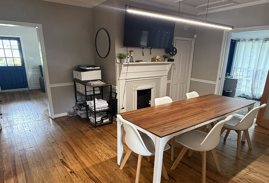 More Photos Of 515 E Main St, Lexington Office For Lease