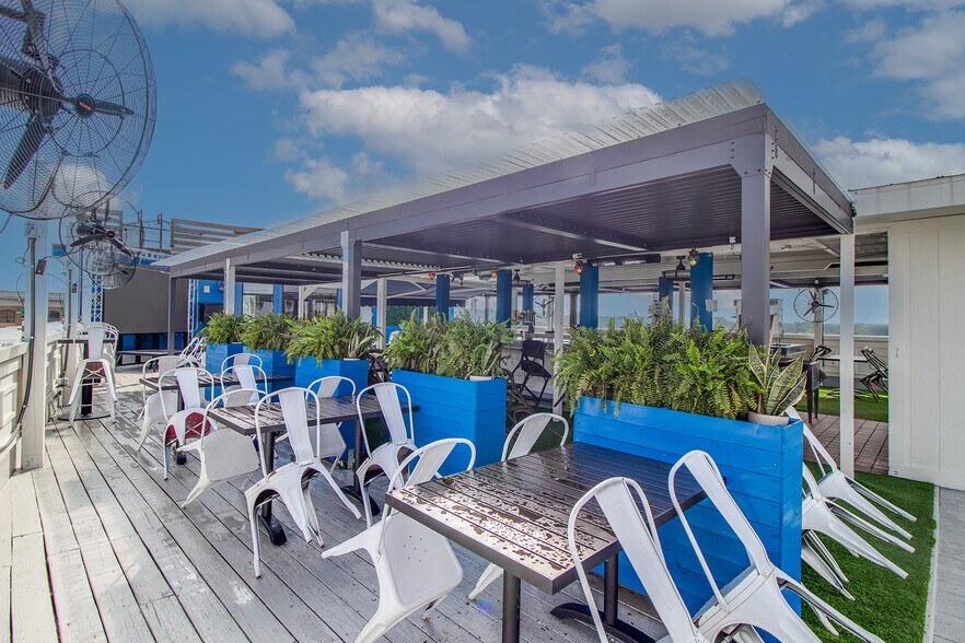 More Photos Of 21 E Athens St, Winder General Retail For Sale