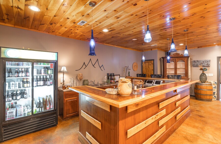 More Photos Of 5870 Old 66, Leasburg Winery Vineyard For Sale