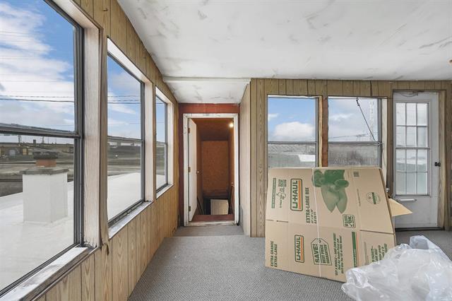 More Photos Of 821 S Broadway, Green Bay Restaurant For Sale