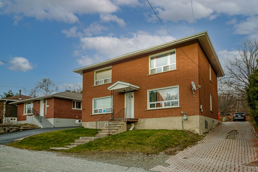 More Photos Of 372 Marshall Ln, Sudbury Apartments For Sale
