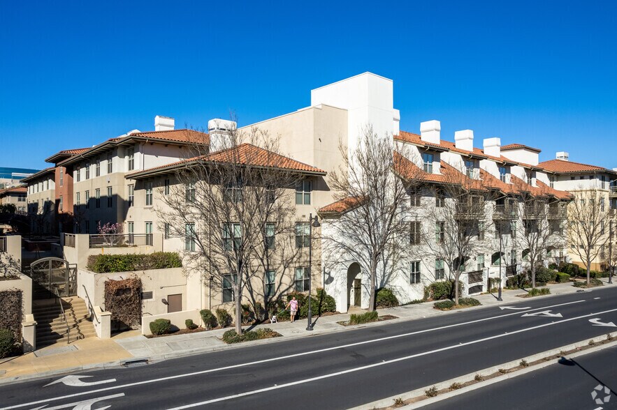 More Photos Of 1001 Harvey Dr, Walnut Creek Apartments For Lease