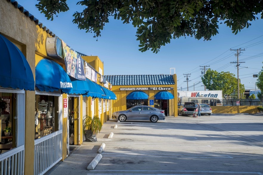 More Photos Of 16502 S Main St, Gardena General Retail For Sale