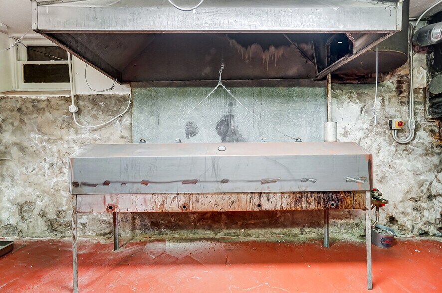 More Photos Of 126 W High St, Springfield Lodge Meeting Hall For Sale