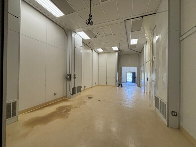 More Photos Of 3329 Enterprise Ave, Hayward Warehouse For Lease