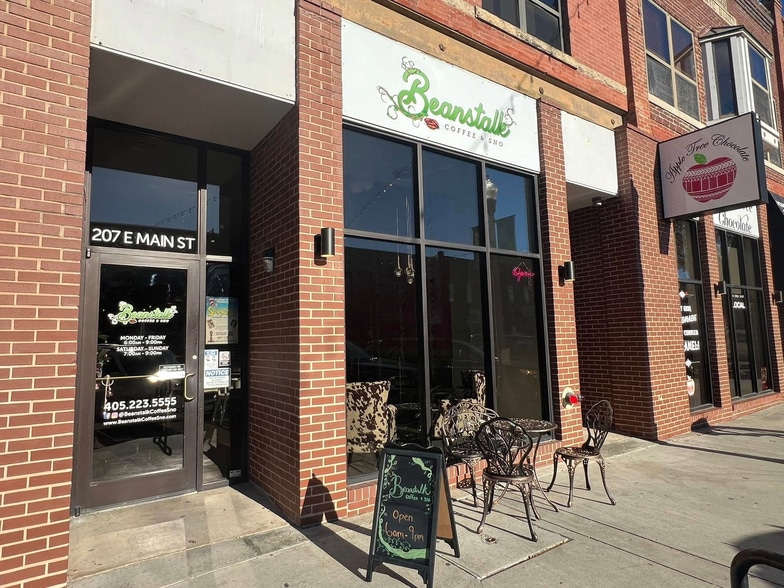 Primary Photo Of 207-209 E Main St, Norman Storefront Retail Office For Lease