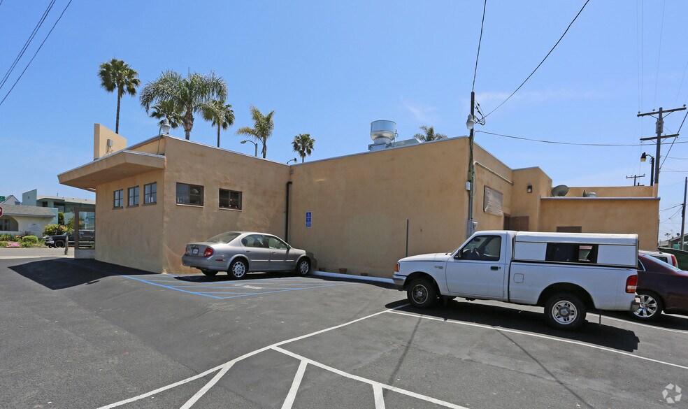 More Photos Of 1001 S Coast Hwy, Oceanside Restaurant For Lease