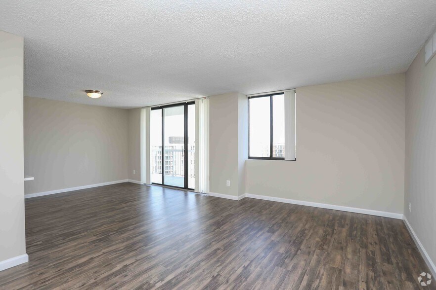 More Photos Of 1350 Beverly Rd, McLean Apartments For Lease