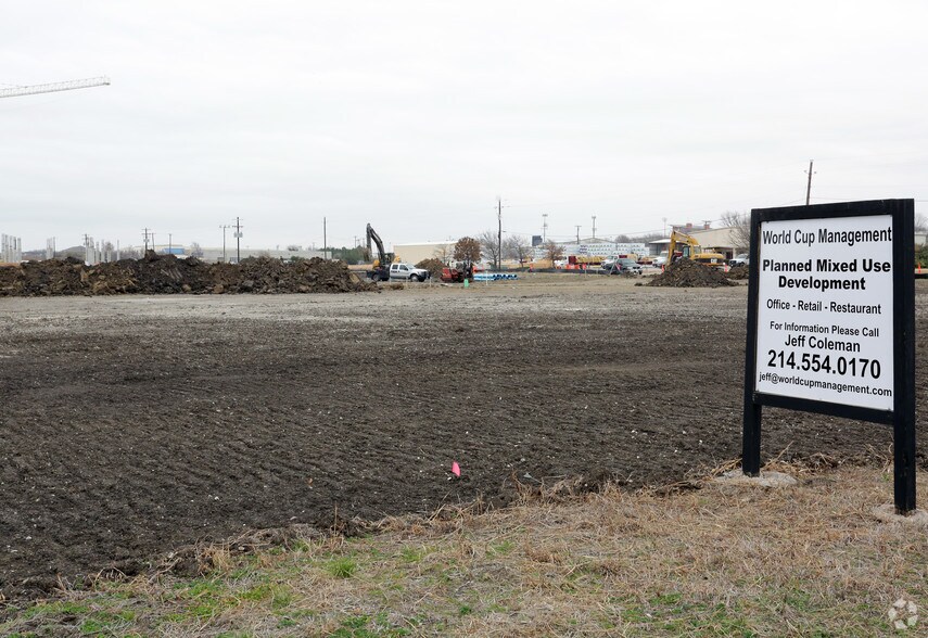 More Photos Of 9215 John W Elliott Dr, Frisco Freestanding For Lease