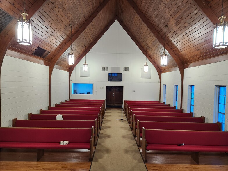 More Photos Of 3018 County Dr, Petersburg Religious Facility For Sale