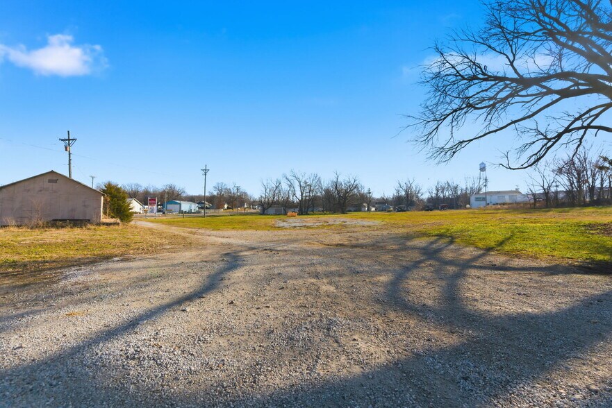 More Photos Of 401 Boone st, Ash Grove Land For Sale