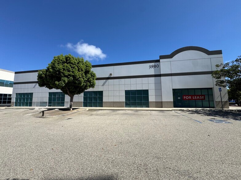 Primary Photo Of 1980 Goodyear Ave, Ventura Warehouse For Lease