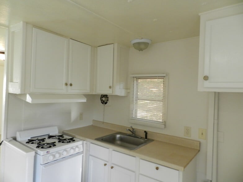 More Photos Of 17663 Vierra Canyon Rd, Salinas Manufactured Housing Mobile Home Park For Sale