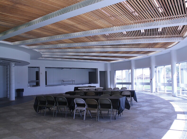 More Photos Of 2501 Earl Rudder Fwy S, College Station Research And Development For Lease