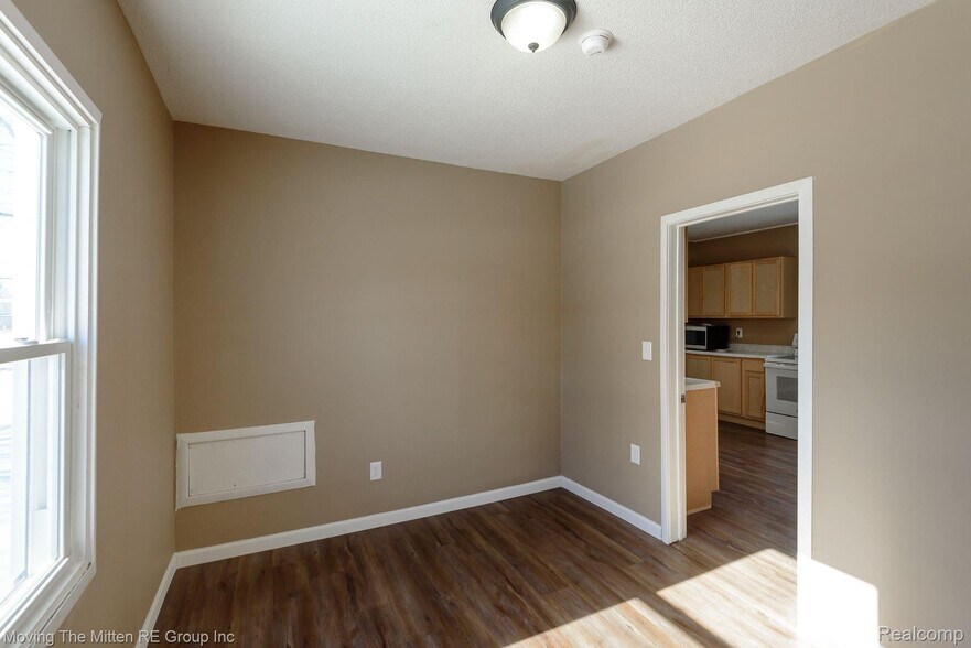 More Photos Of 230 Almyra Ave, Monroe Apartments For Sale