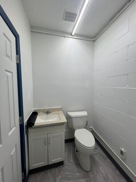 More Photos Of 13622 Sardis Rd, Mabelvale Convenience Store For Sale