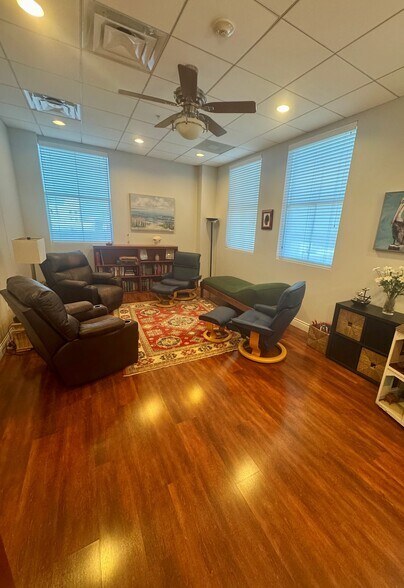 More Photos Of 6701 S Red Rd, South Miami Medical For Sale