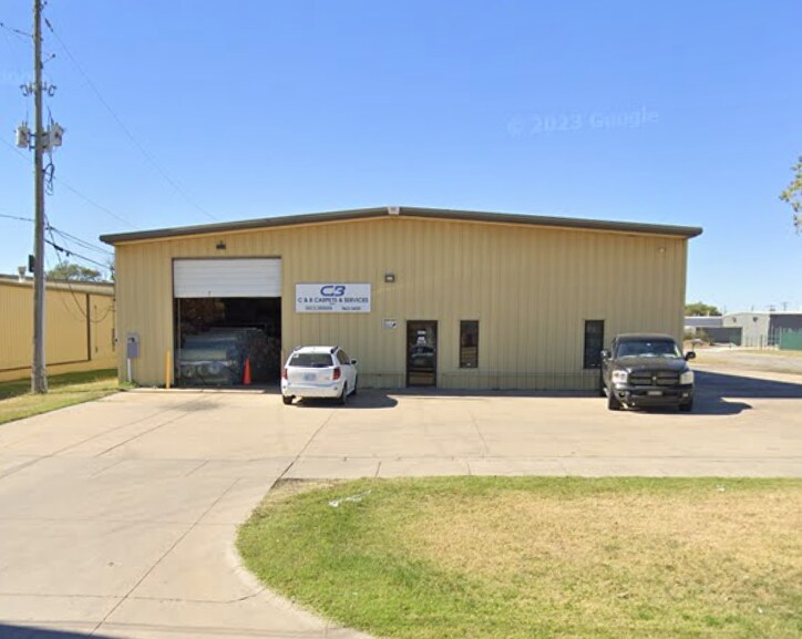 More Photos Of 2437 S Meridian Ave, Wichita Warehouse For Lease