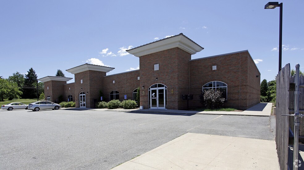 More Photos Of 198 Groton Rd, Ayer Medical For Lease