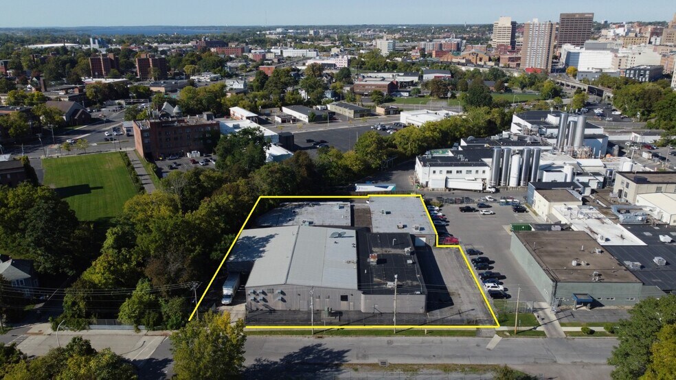 Primary Photo Of 123 Larned St, Syracuse Manufacturing For Lease