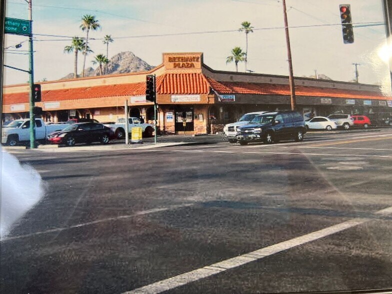Primary Photo Of 1610-1616 E Bethany Home Rd, Phoenix Storefront Retail Office For Lease