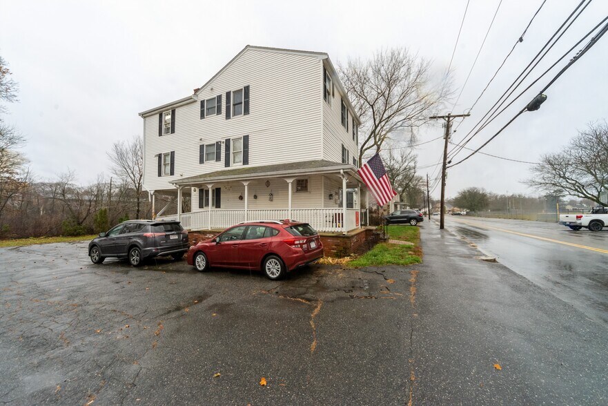 More Photos Of 205 Walnut St, Framingham Office Residential For Sale