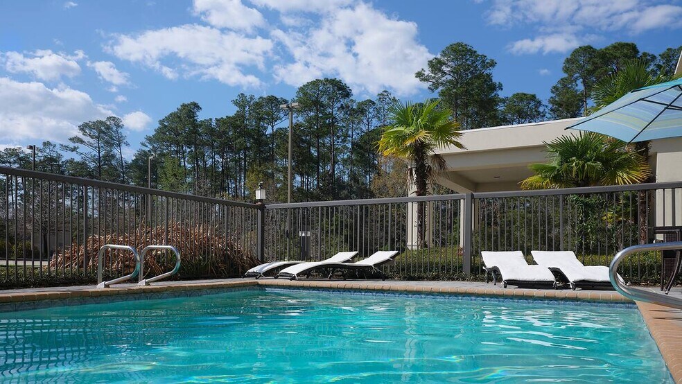 More Photos Of 68700 Highway 190 Service Rd, Covington Hotel For Sale