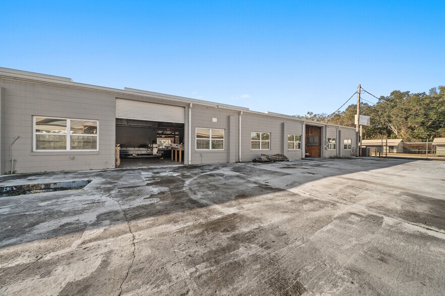 More Photos Of 943 NW 17th Ave, Ocala Warehouse For Sale