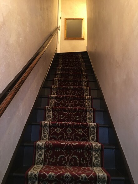 More Photos Of 541-549 Pine St, Burlington Storefront Retail Residential For Sale