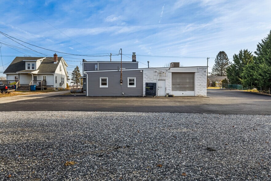 More Photos Of 1482 Seven Valleys Rd, York Multifamily For Sale