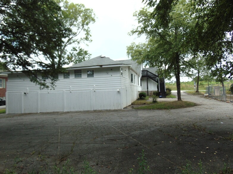 More Photos Of 6277 Memorial Dr, Stone Mountain Medical For Sale