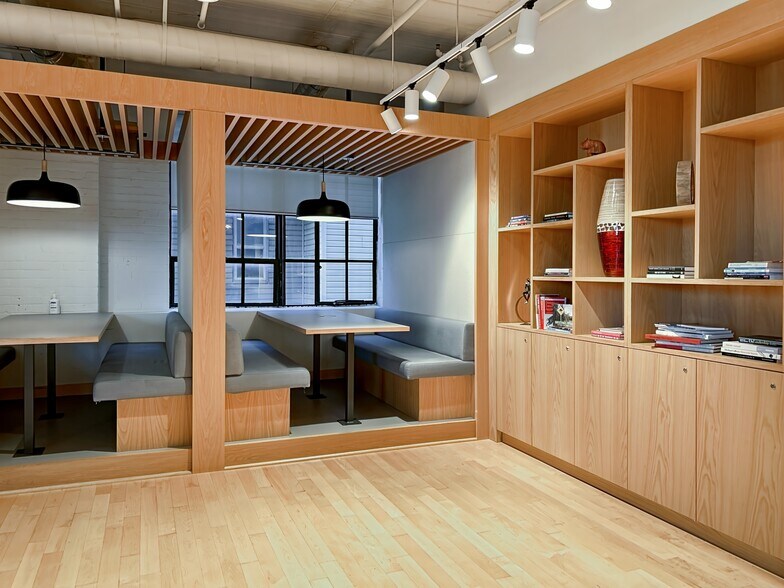 More Photos Of 1655 Dupont St, Toronto Flex For Sale