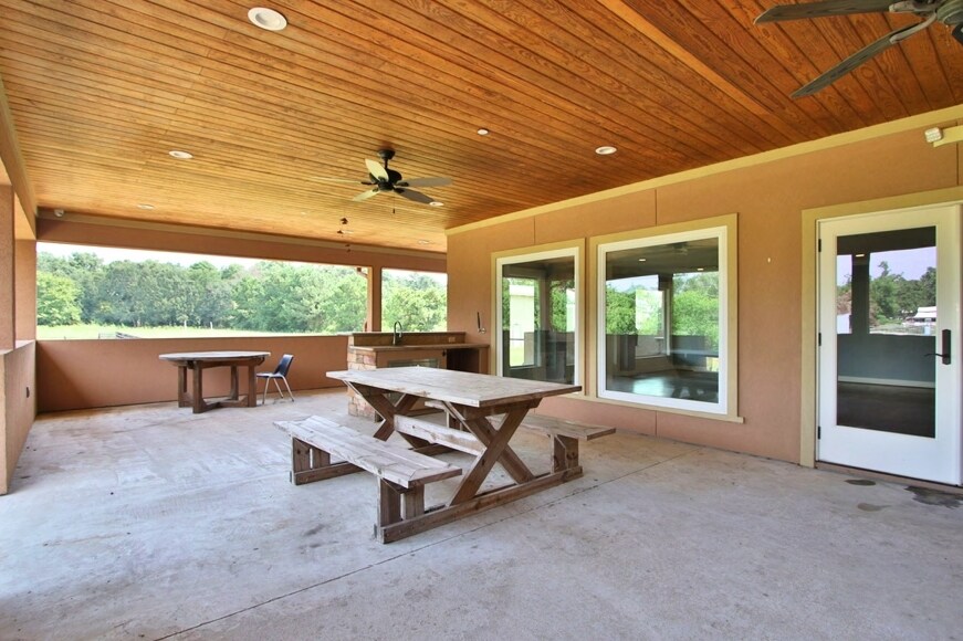 More Photos Of 17018 Grant Rd, Cypress Office Residential For Sale