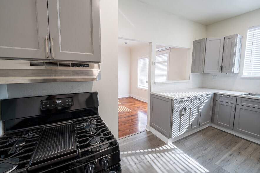 More Photos Of 519 N Monroe St, Stockton Apartments For Sale