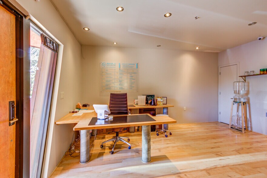 More Photos Of 45 Birch Blvd, Sedona Medical For Lease