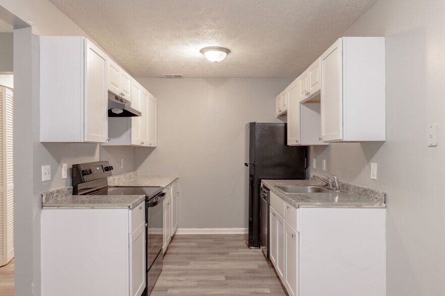 More Photos Of 333 S Mock Rd, Albany Apartments For Sale