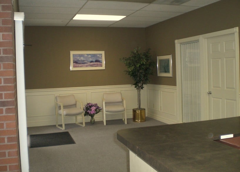 More Photos Of 3363-3365 Washington Blvd, Ogden General Retail For Sale