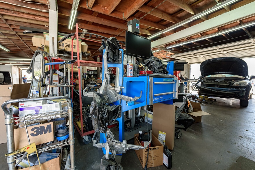 More Photos Of 630 Grand Ave, Spring Valley Auto Repair For Sale