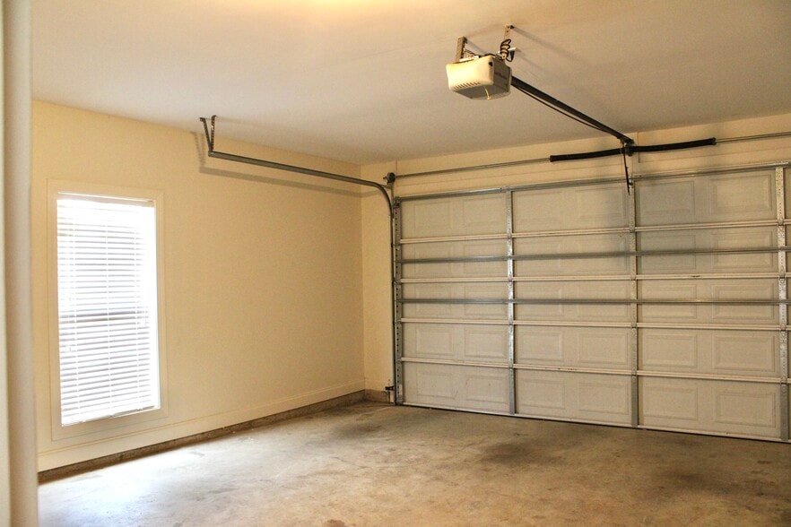More Photos Of 200 Park West Loop, Oxford Apartments For Sale