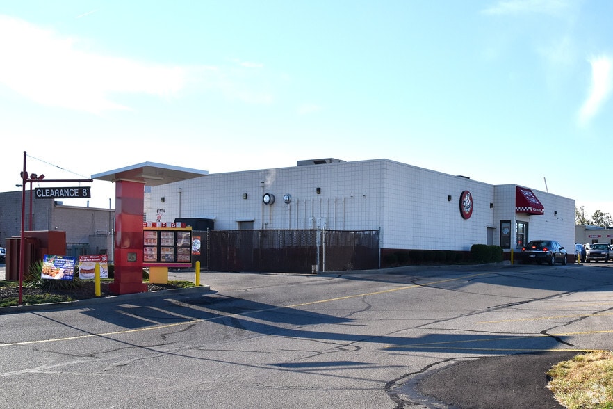 More Photos Of 3560 S Dixie Hwy, Middletown Restaurant For Lease