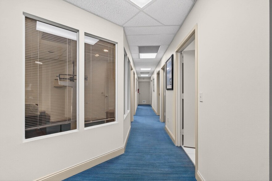 More Photos Of 500 Vonderburg Dr, Brandon Medical For Sale